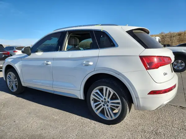 WA1BNAFYXL2044930 2020 AUDI Q5 - Image 2