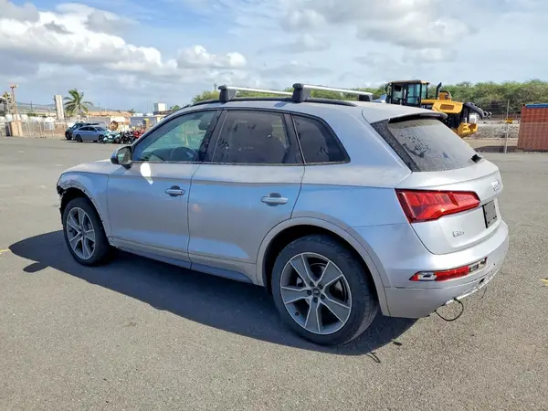 WA1BNBFY0K2021693 2019 AUDI Q5 - Image 2