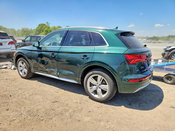 WA1BNBFY0K2045654 2019 AUDI Q5 - Image 2