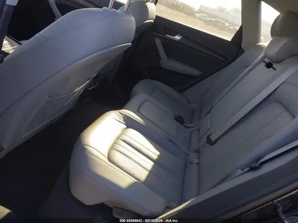WA1BNBFY8J2040331 2018 AUDI Q5 - Image 8