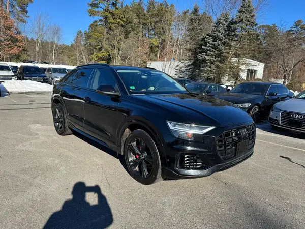 WA1BVAF10KD016155 2019 AUDI Q8 - Image 1