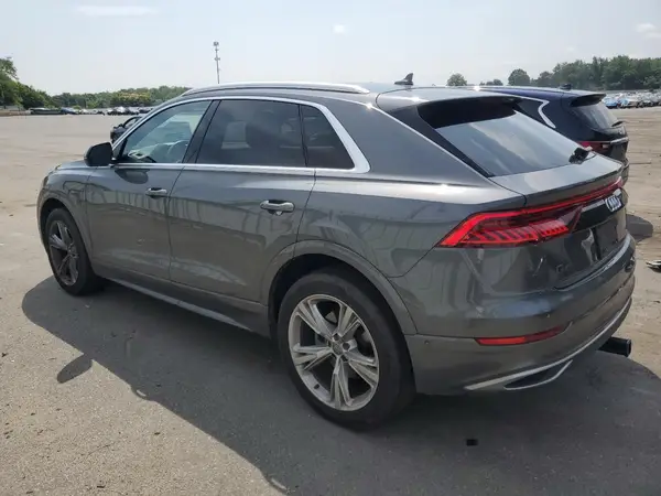 WA1BVAF10MD002436 2021 AUDI Q8 - Image 2