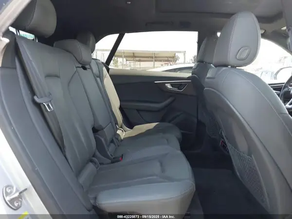 WA1BVAF11KD010834 2019 AUDI Q8 - Image 8