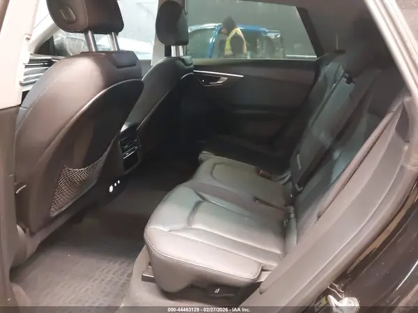 WA1BVAF11KD025639 2019 AUDI Q8 - Image 8