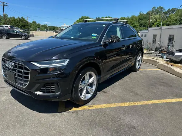 WA1BVAF12KD016786 2019 AUDI Q8 - Image 1