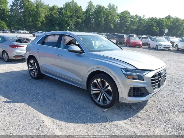 WA1BVAF12KD048167 2019 AUDI Q8 - Image 1