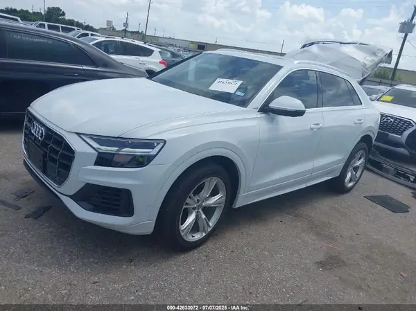 WA1BVAF13KD008308 2019 AUDI Q8 - Image 2