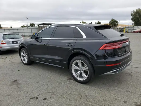 WA1BVAF13KD011256 2019 AUDI Q8 - Image 2