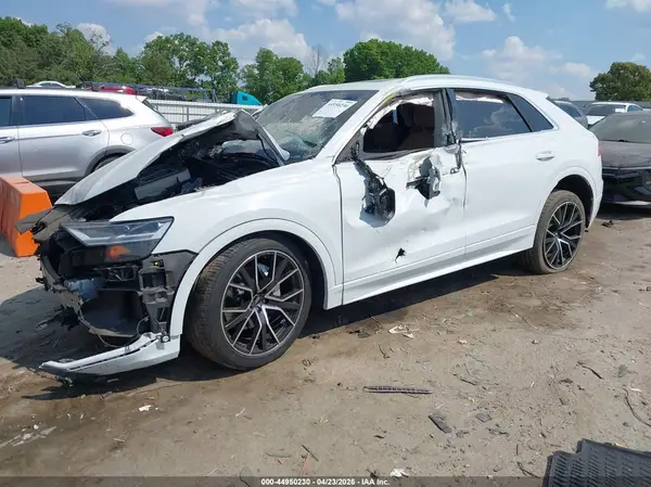 WA1BVAF13KD011547 2019 AUDI Q8 - Image 2