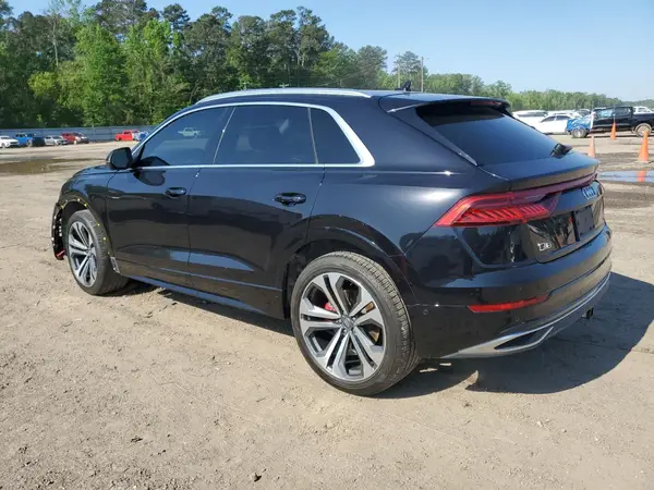 WA1BVAF13KD043155 2019 AUDI Q8 - Image 2