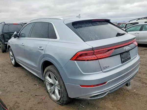 WA1BVAF14KD015753 2019 AUDI Q8 - Image 2