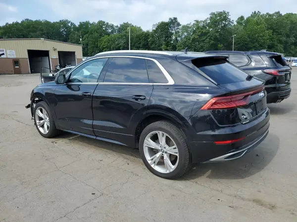 WA1BVAF15KD008052 2019 AUDI Q8 - Image 2