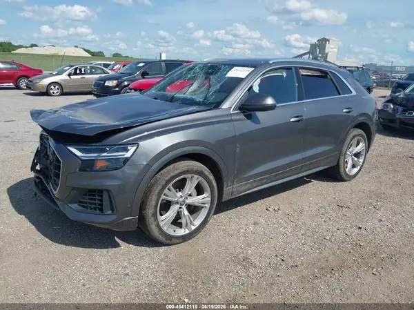 WA1BVAF16KD010697 2019 AUDI Q8 - Image 2