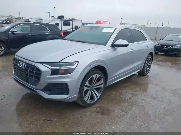 WA1BVAF17KD012507 2019 AUDI Q8 - Image 2