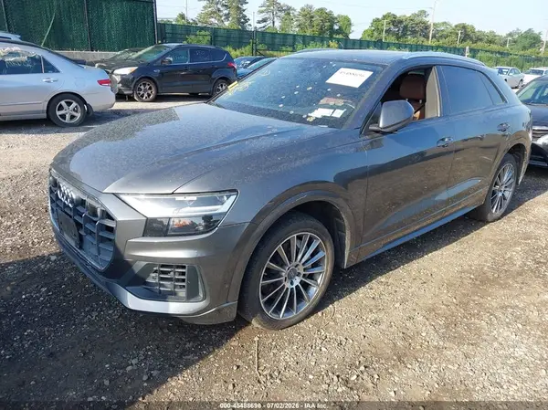 WA1BVAF17KD023670 2019 AUDI Q8 - Image 2