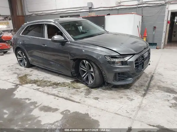 WA1BVAF17MD008251 2021 AUDI Q8 - Image 1