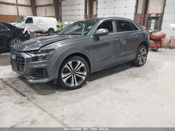 WA1BVAF17MD008251 2021 AUDI Q8 - Image 2