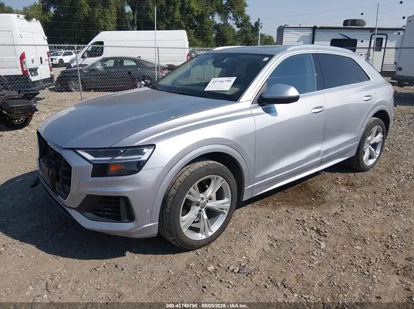 WA1BVAF18KD017053 2019 AUDI Q8 - Image 2