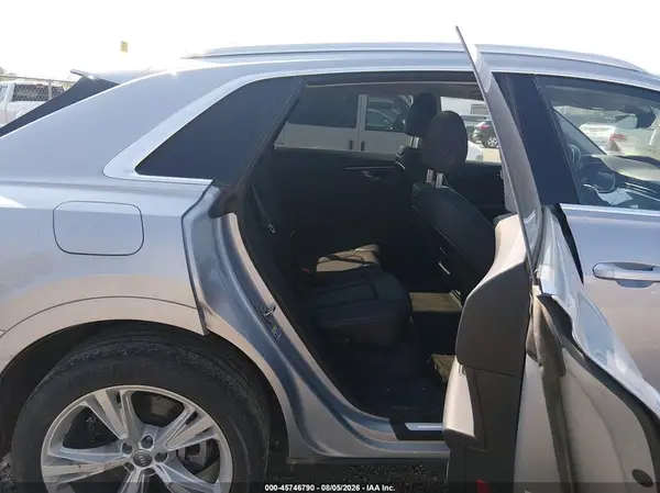 WA1BVAF18KD017053 2019 AUDI Q8 - Image 8