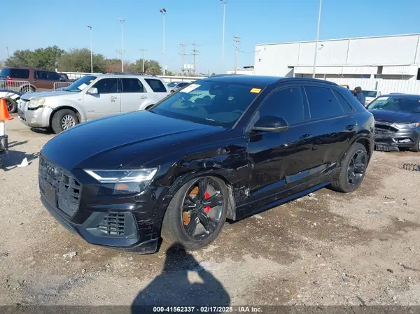 WA1BVAF19KD022892 2019 AUDI Q8 - Image 2