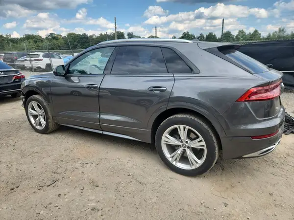WA1BVAF19KD038705 2019 AUDI Q8 - Image 2
