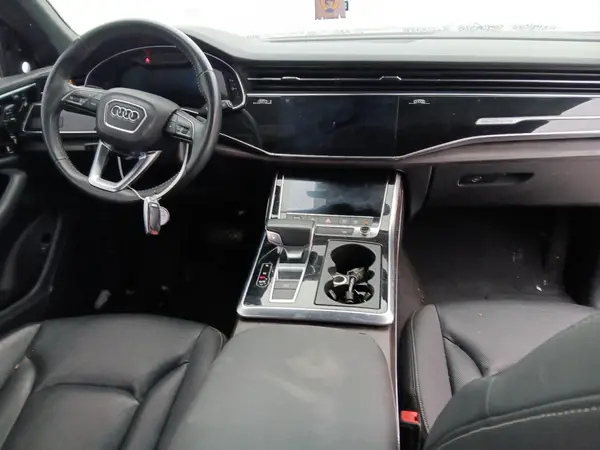 WA1BVAF19KD044293 2019 AUDI Q8 - Image 8