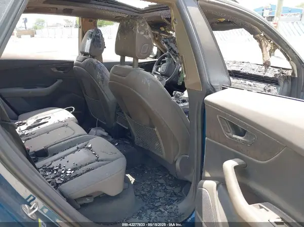 WA1BVAF1XKD011772 2019 AUDI Q8 - Image 8