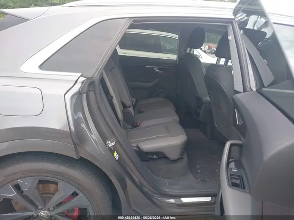 WA1BVAF1XKD012887 2019 AUDI Q8 - Image 8