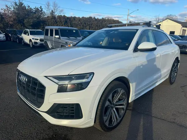 WA1BVAF1XKD017992 2019 AUDI Q8 - Image 1
