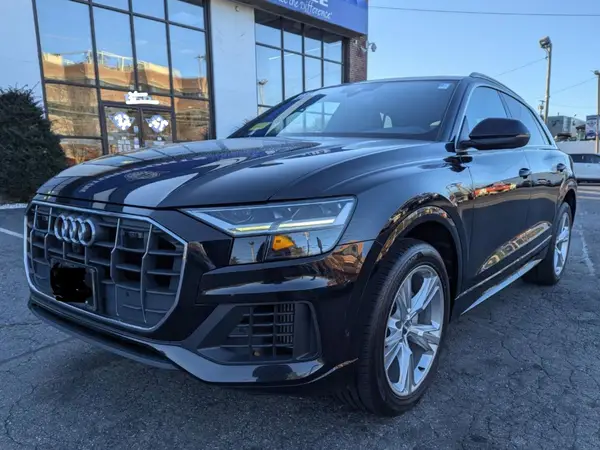 WA1BVAF1XKD038633 2019 AUDI Q8 - Image 2