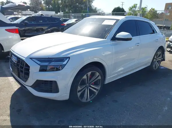 WA1BVAF1XKD044271 2019 AUDI Q8 - Image 2