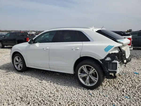 WA1BVBF10ND029207 2022 AUDI Q8 - Image 2
