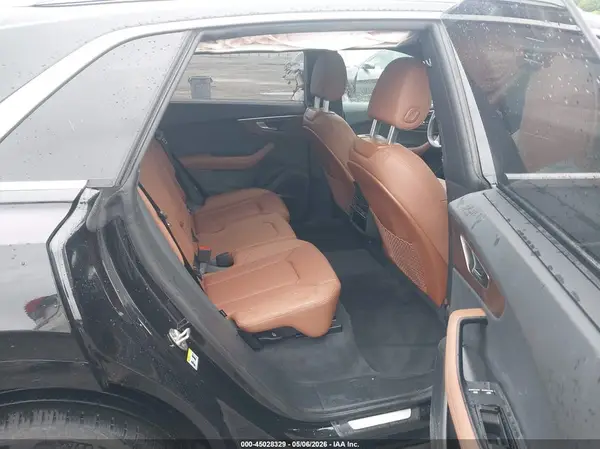 WA1BVBF10RD020352 2024 AUDI Q8 - Image 8