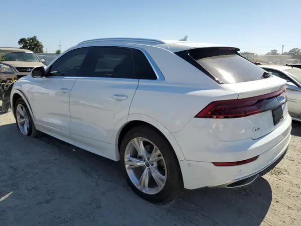 WA1BVBF11ND019463 2022 AUDI Q8 - Image 2