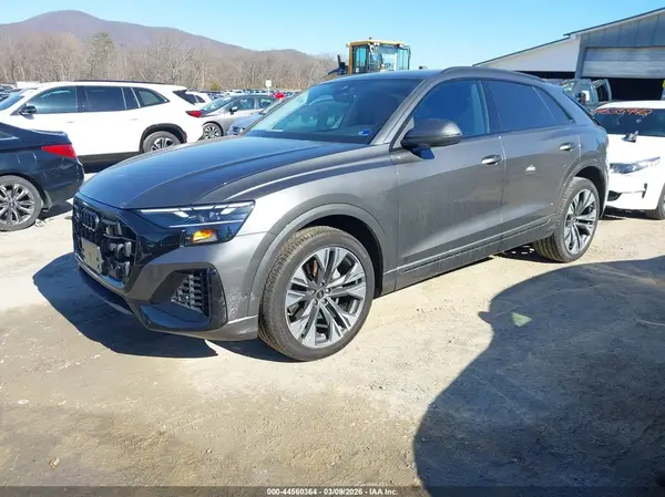 WA1BVBF11SD019099 2025 AUDI Q8 - Image 2