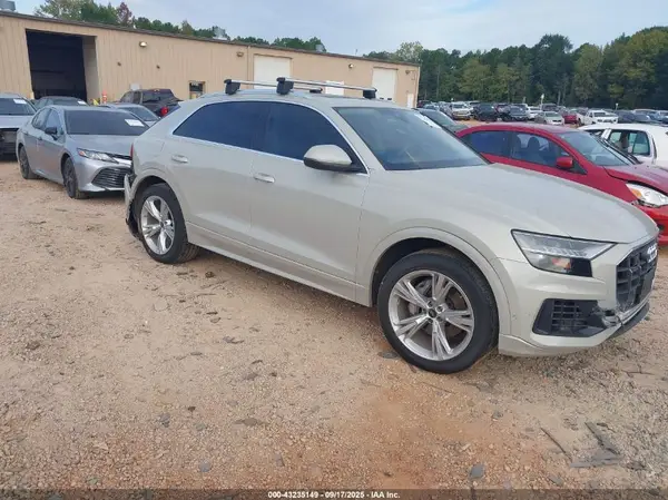 WA1BVBF12PD020429 2023 AUDI Q8 - Image 1
