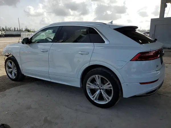 WA1BVBF17PD004131 2023 AUDI Q8 - Image 2