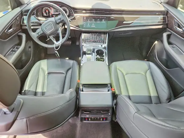 WA1BVBF17PD008552 2023 AUDI Q8 - Image 8