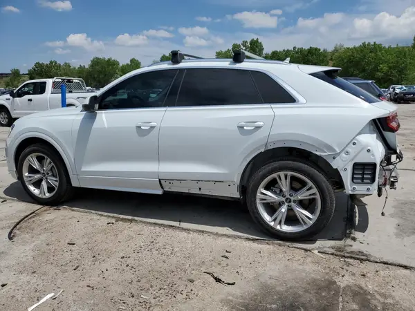 WA1BVBF17PD038960 2023 AUDI Q8 - Image 2