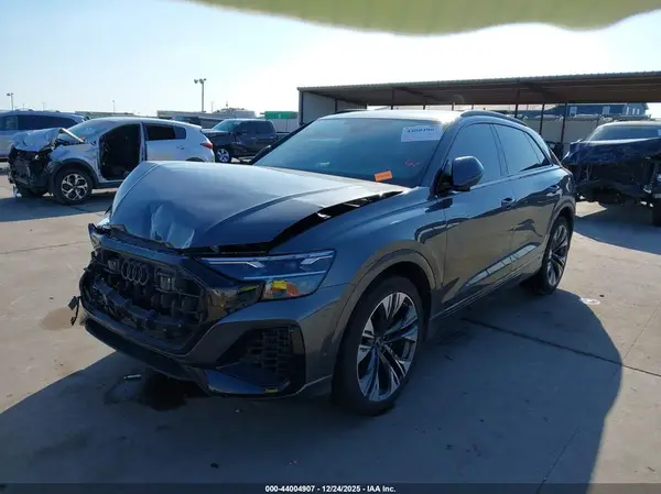 WA1BVBF17SD034447 2025 AUDI Q8 - Image 2