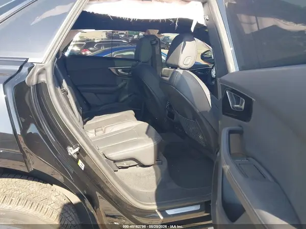 WA1BVBF18SD036496 2025 AUDI Q8 - Image 8