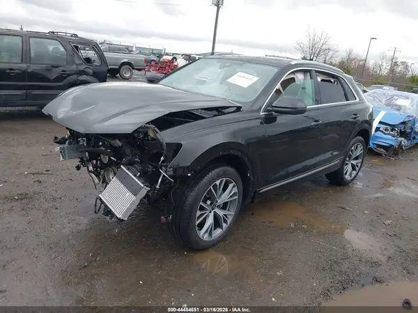 WA1BVBF19SD008030 2025 AUDI Q8 - Image 2