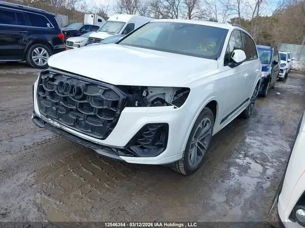 WA1BVBF71TD001353 2026 AUDI Q7 - Image 2