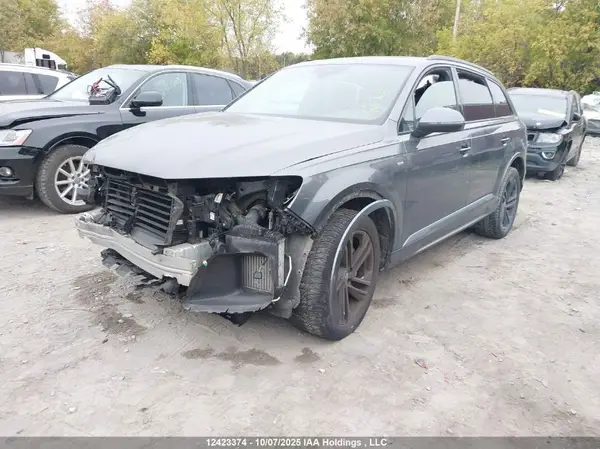 WA1BXAF77LD008053 2020 AUDI Q7 - Image 2