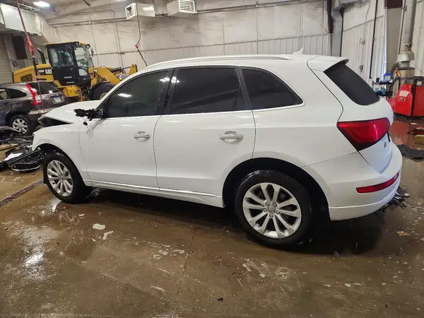 WA1C2AFP0GA151646 2016 AUDI Q5 - Image 2