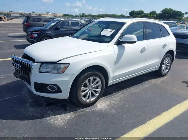WA1C2AFP0HA058398 2017 AUDI Q5 - Image 2