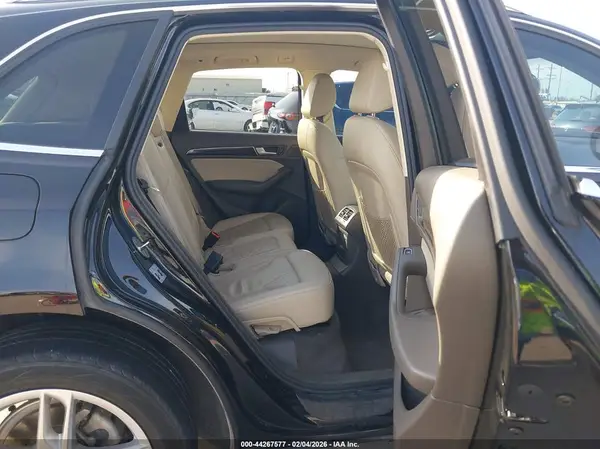 WA1C2AFP0HA077761 2017 AUDI Q5 - Image 8