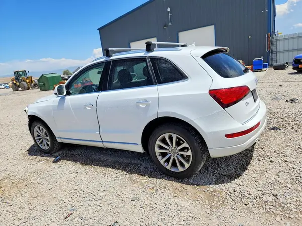 WA1C2AFP1HA001174 2017 AUDI Q5 - Image 2