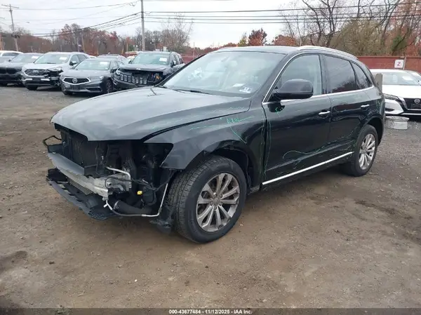 WA1C2AFP1HA013826 2017 AUDI Q5 - Image 2