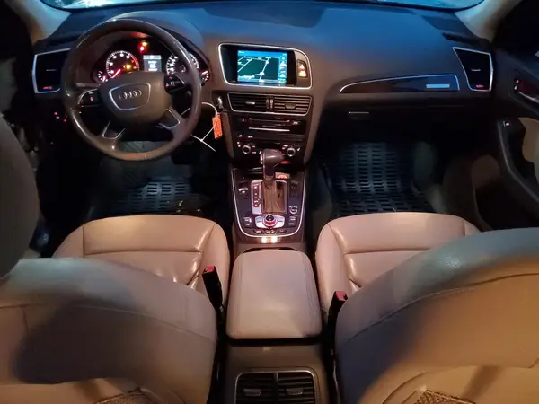 WA1C2AFP1HA026138 2017 AUDI Q5 - Image 8